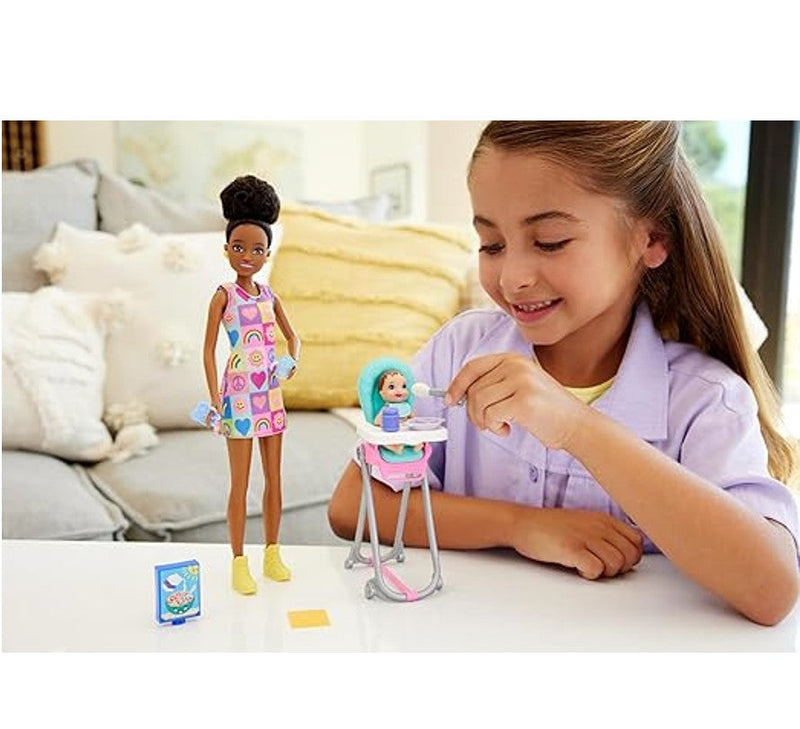 Barbie Family Skipper com Bebê Vestido Arco-Íris - Mattel