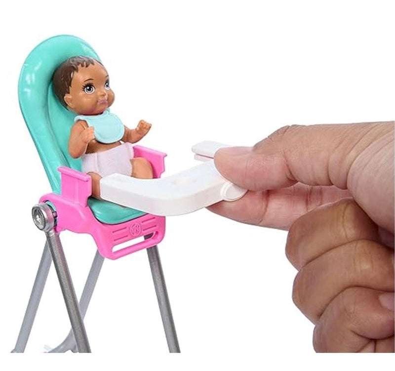 Barbie Family Skipper com Bebê Vestido Arco-Íris - Mattel